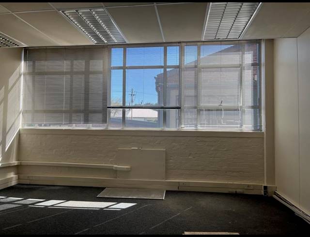 BUSINESS PROPERTY TO RENT IN OBSERVATORY